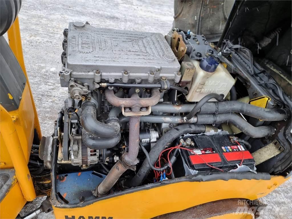 Hamm HD8CW 双轮压路机