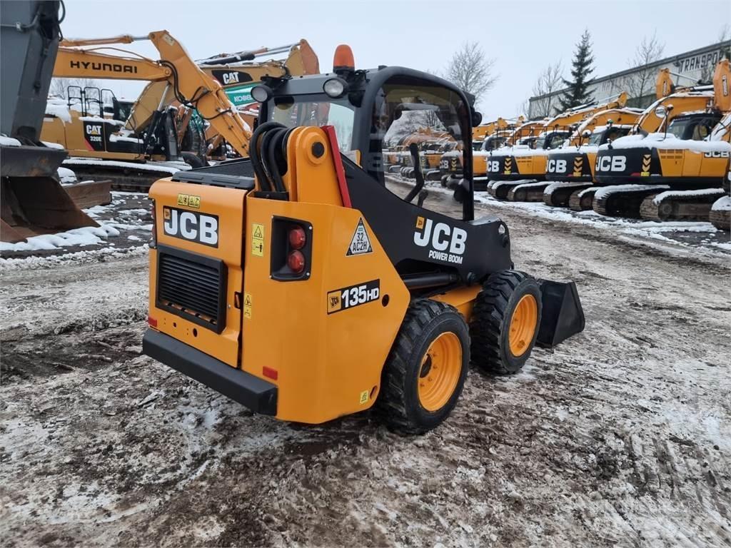 JCB 135HD 滑移装载机