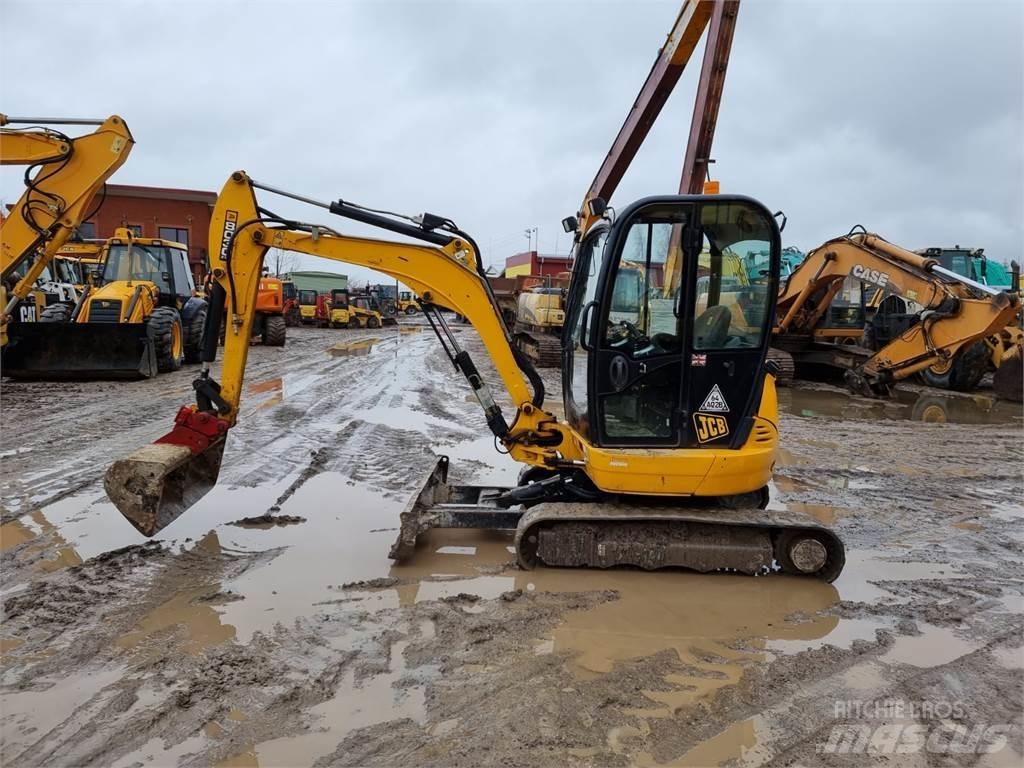 JCB 8030 ZTS 小型挖掘机