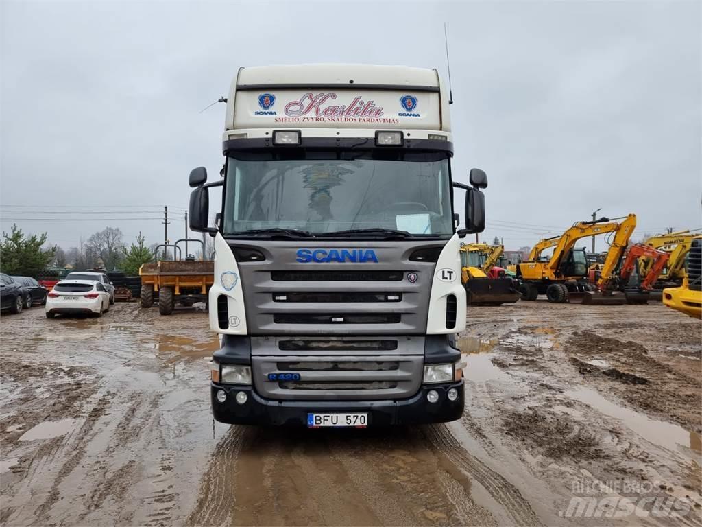 Scania R420 牵引车