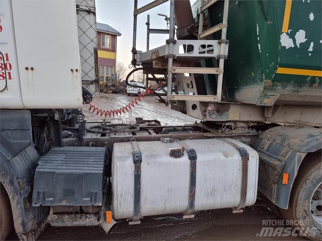 Scania R420 牵引车