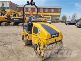 Volvo DD25 双轮压路机