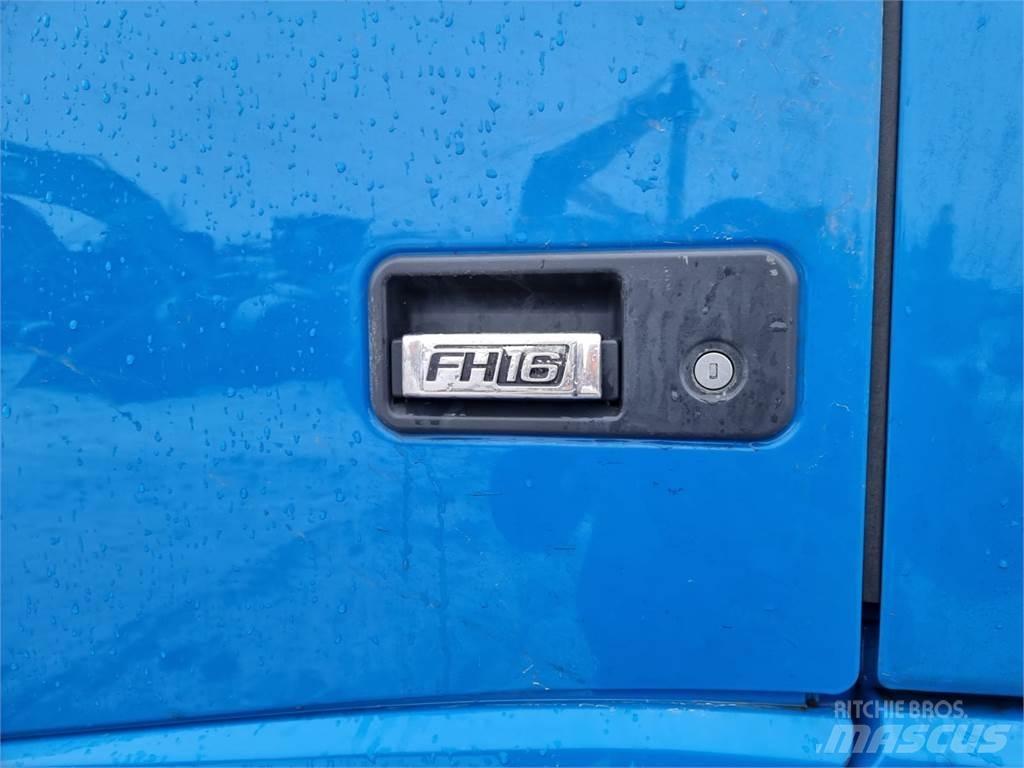 Volvo FH16 工程吊钩车