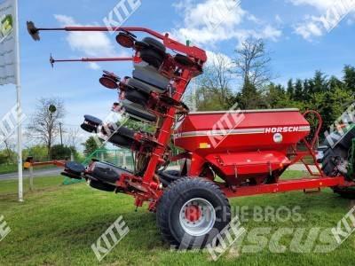Horsch Maestro 8 CC 多功能条播机