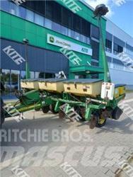 John Deere 1750 多功能条播机