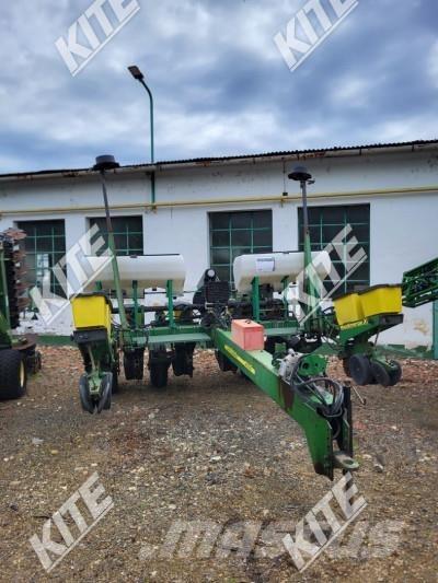 John Deere 1760NT 多功能条播机