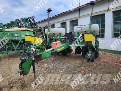 John Deere 1760NT 多功能条播机