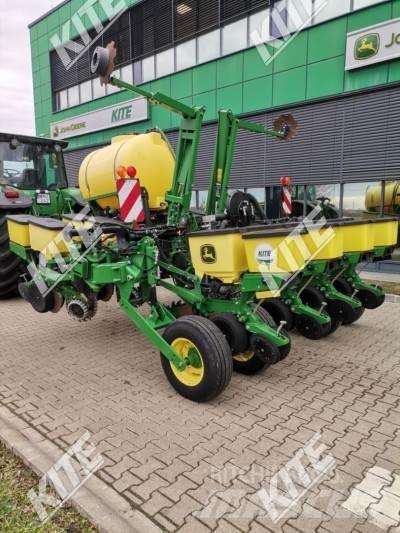 John Deere 1765NT 多功能条播机