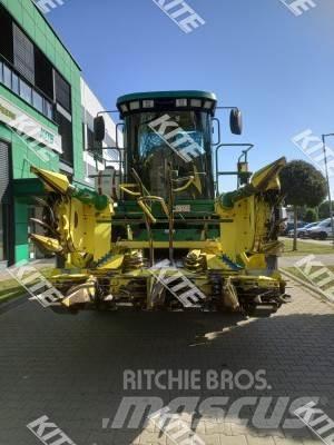 John Deere 7200 联合收割机