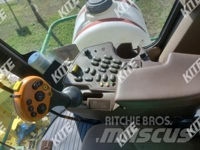 John Deere 7200 联合收割机