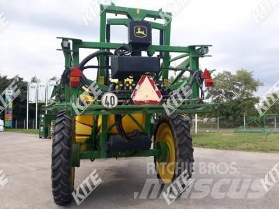 John Deere 740/21M 牵引式喷雾机