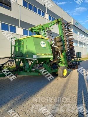 John Deere 740A 条播机