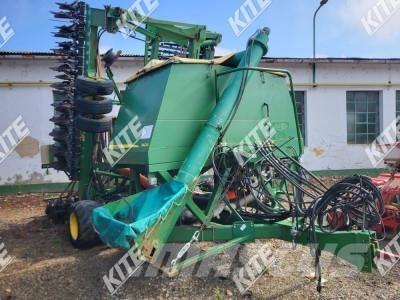John Deere 740A 9M 条播机