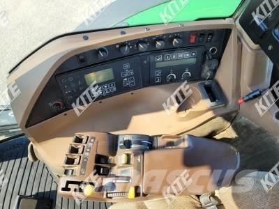 John Deere 8220 拖拉机/农用车