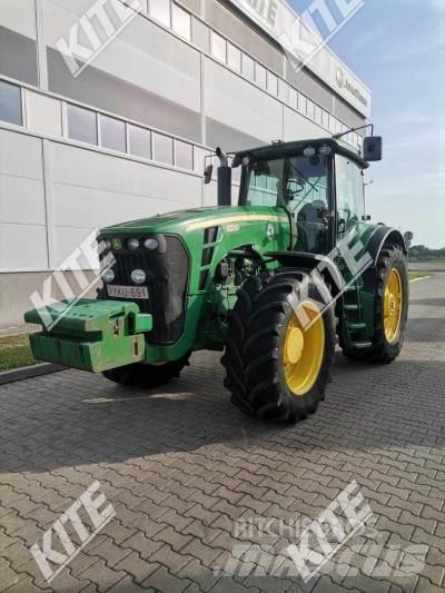 John Deere 8230 拖拉机/农用车
