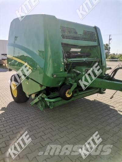 John Deere 960N 圆捆打捆机