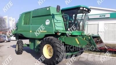 John Deere 9640 WTS 2WD 联合收割机