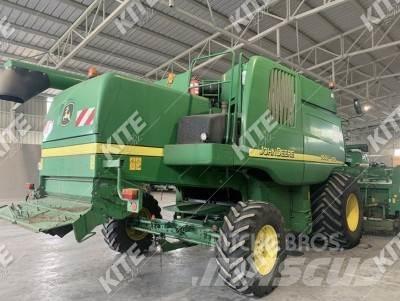 John Deere 9640i WTS 联合收割机