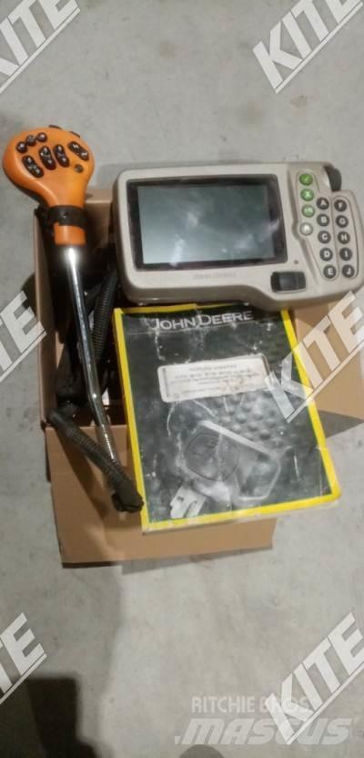 John Deere M740/27M 牵引式喷雾机