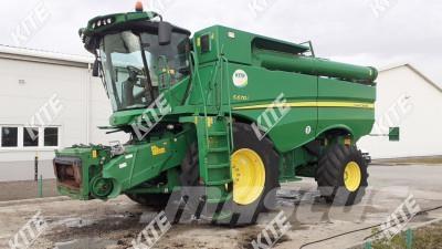 John Deere S670 联合收割机