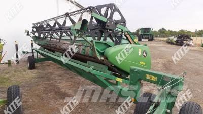 John Deere S670 联合收割机