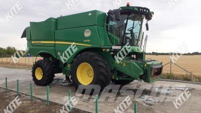 John Deere S670 联合收割机