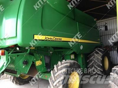 John Deere S690I 联合收割机