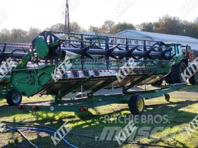 John Deere T660 联合收割机