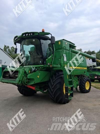 John Deere T670I 联合收割机