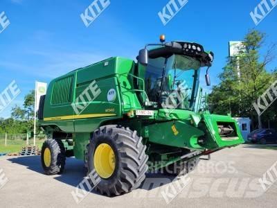 John Deere W540 2WD 联合收割机