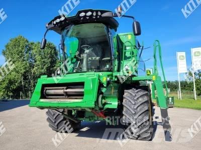John Deere W540 2WD 联合收割机