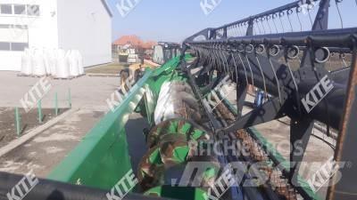 John Deere W540 2WD 联合收割机