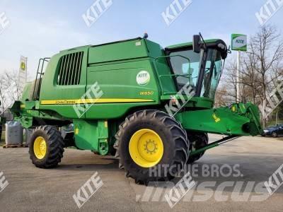John Deere W650 联合收割机