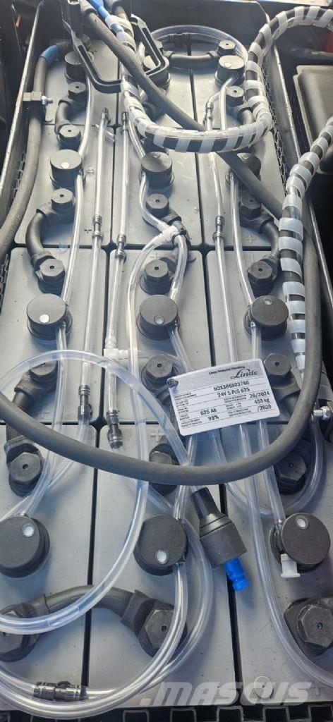 Linde E 12-02 电动叉车