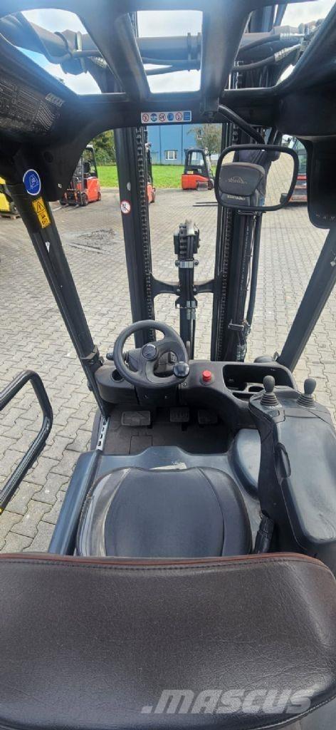 Linde E 18-02 电动叉车