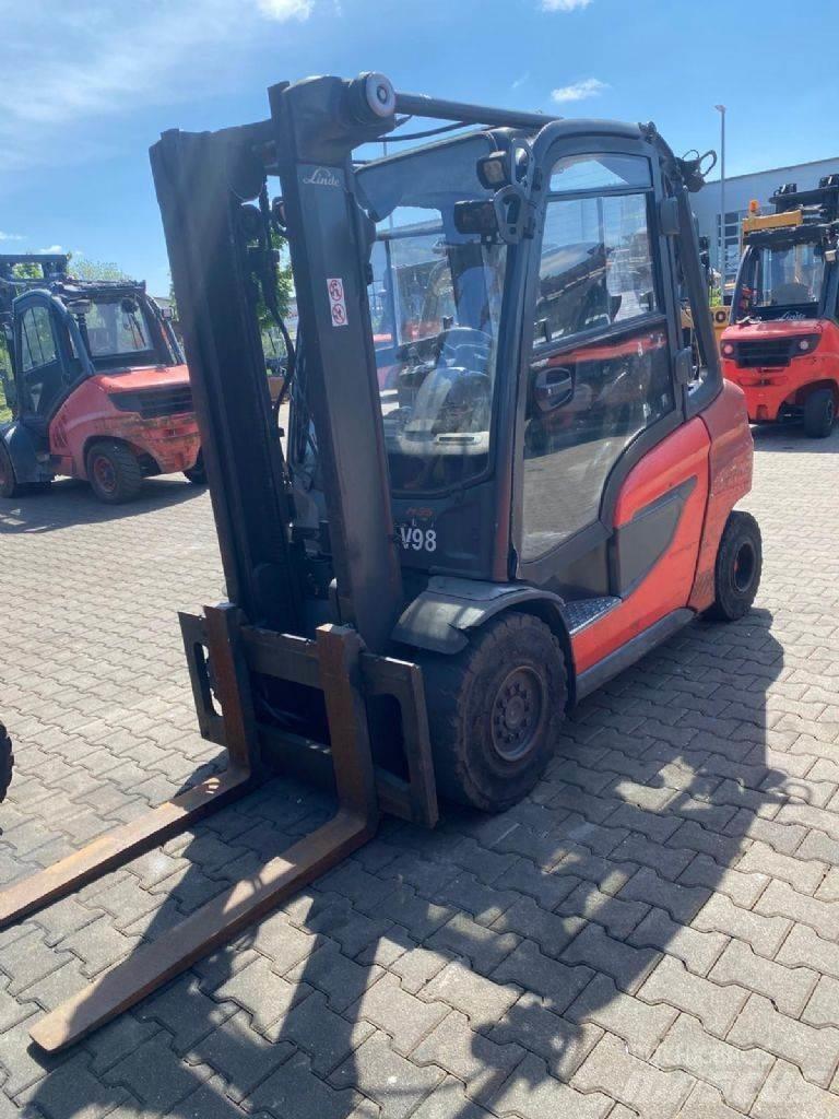 Linde H 35 T-01 天然气叉车