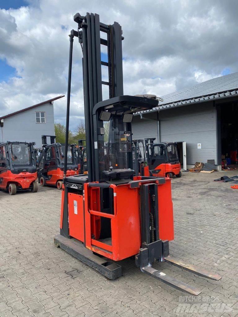 Linde V 12-02 高举式装载机