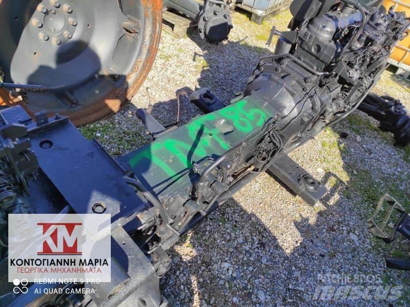 New Holland TN85F 拖拉机/农用车