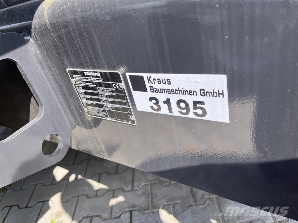 Yanmar B110W 轮式挖掘机
