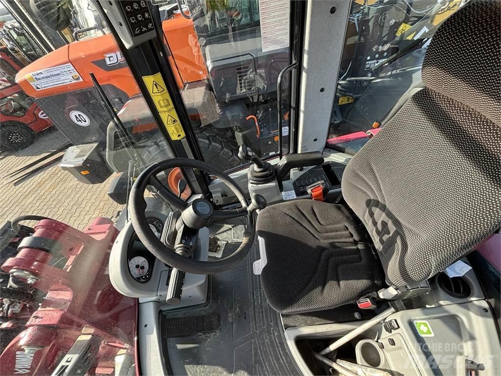 Yanmar V100 轮式装载机