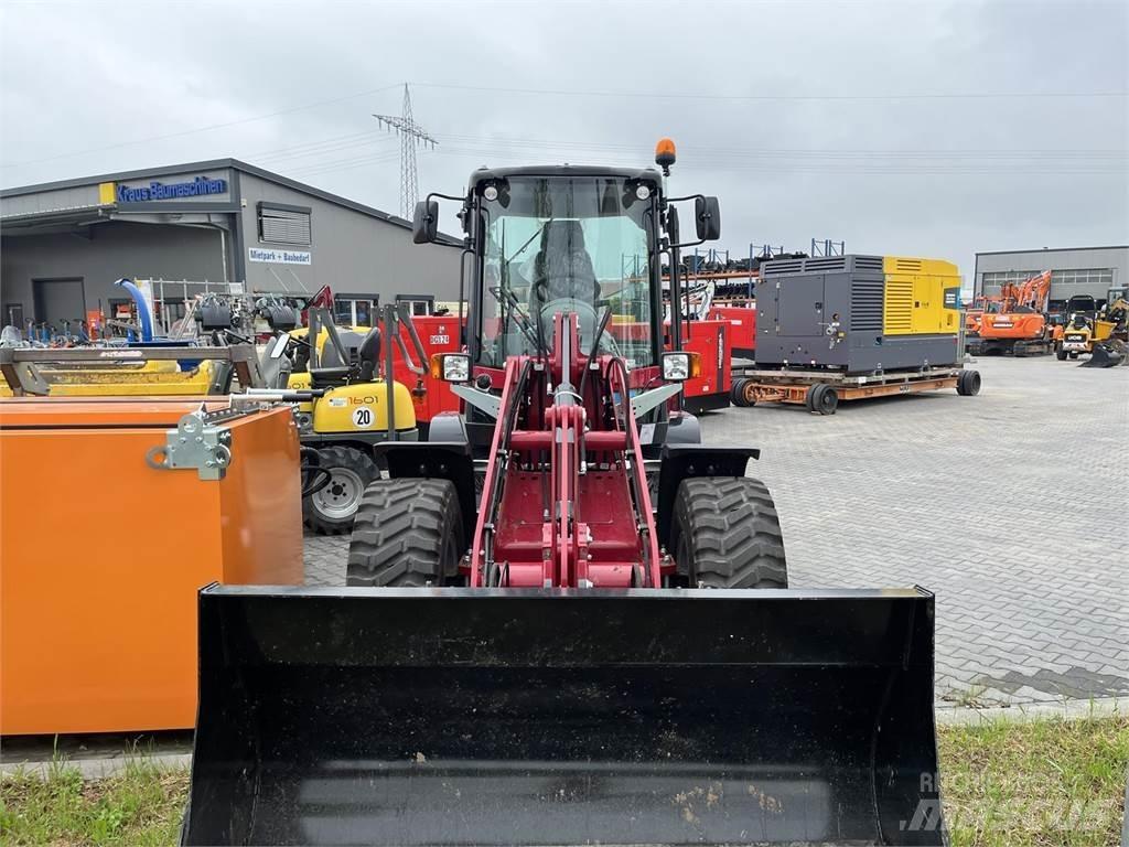 Yanmar V80 轮式装载机