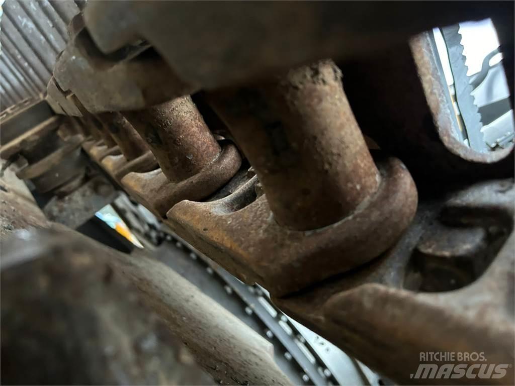 Volvo EC220DL 履带挖掘机