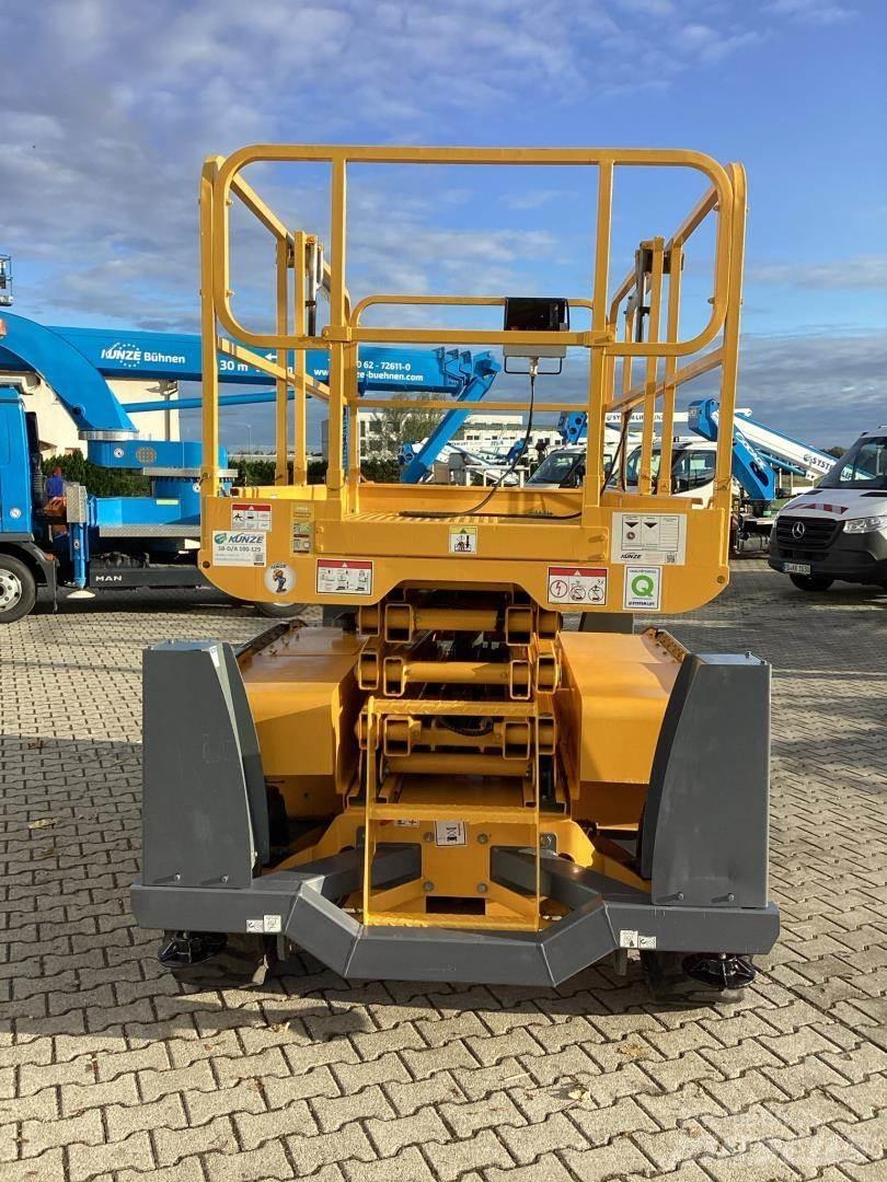 Haulotte Compact10DX 剪叉式升降机