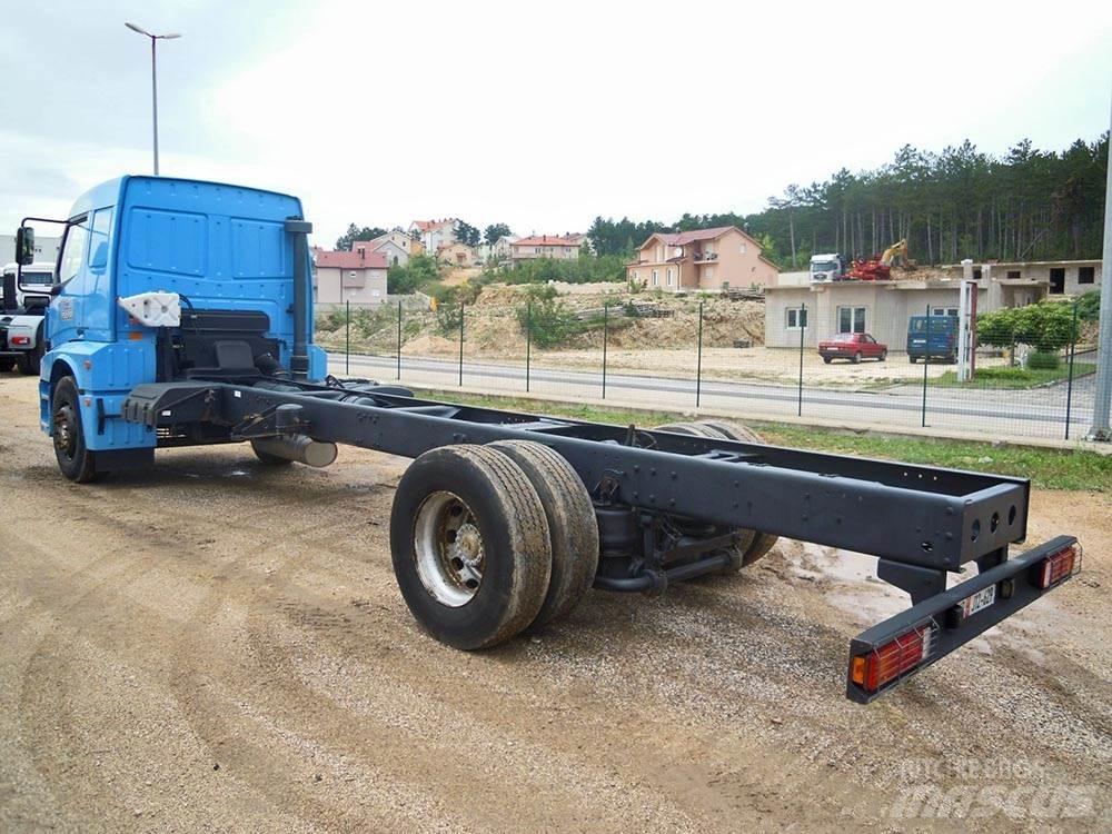 BMC Profesional 625 其他货车