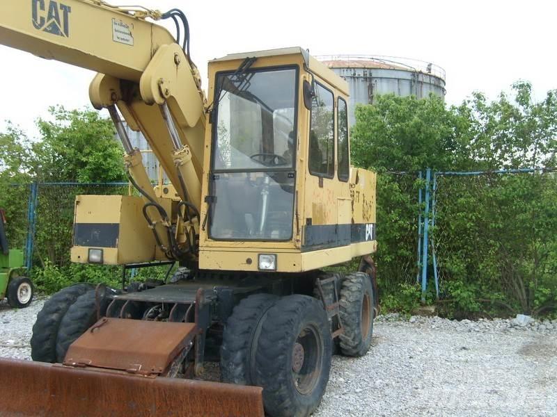 CAT 206 BFT 轮式挖掘机