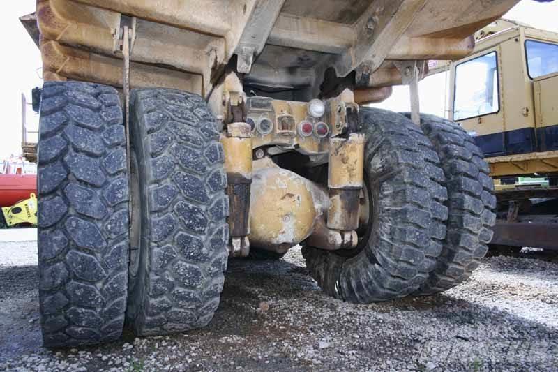 CAT 769C 翻斗车\公路型自卸车