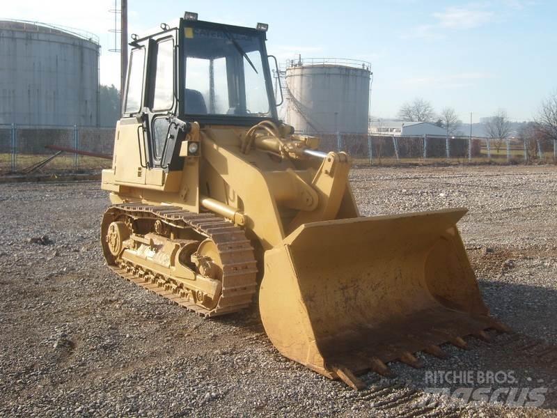 CAT 943 履带式装载机