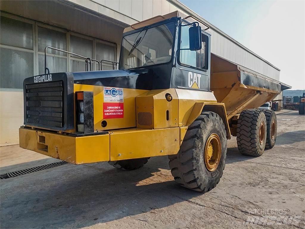 CAT D250E 铰接式自卸车