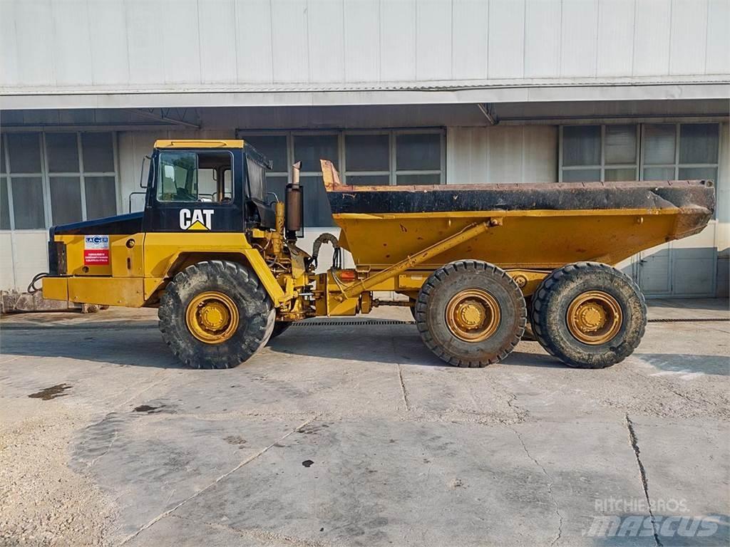 CAT D250E 铰接式自卸车