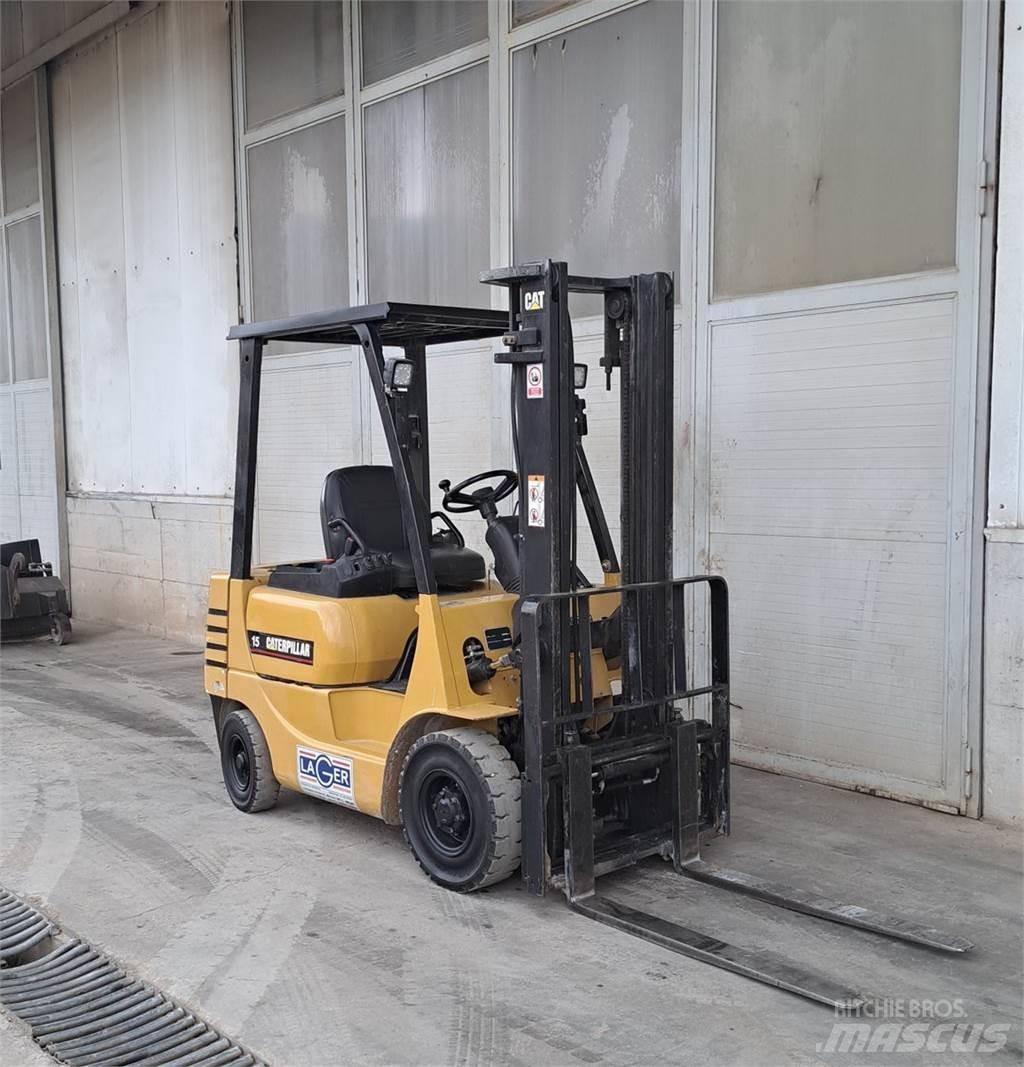 CAT DP15 柴油叉车